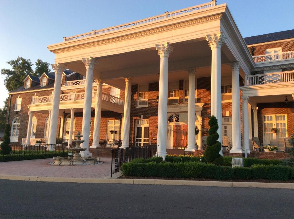 The Mimslyn Inn (Luray)