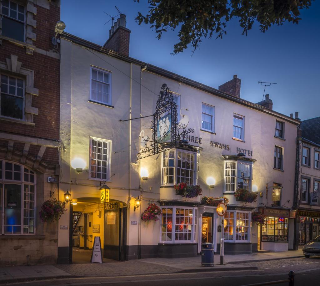 The Three Swans Hotel (Market Harborough)