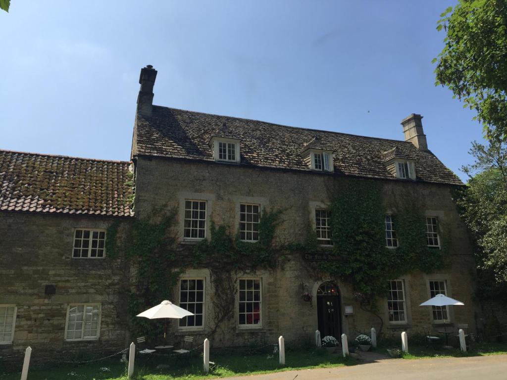 The Fox and Hounds (Oakham)