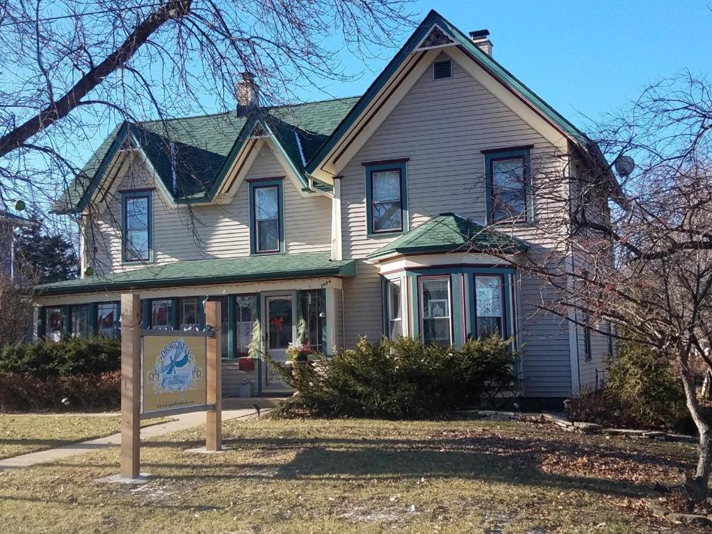 Dragonfly Bed and Breakfast (Antioch)