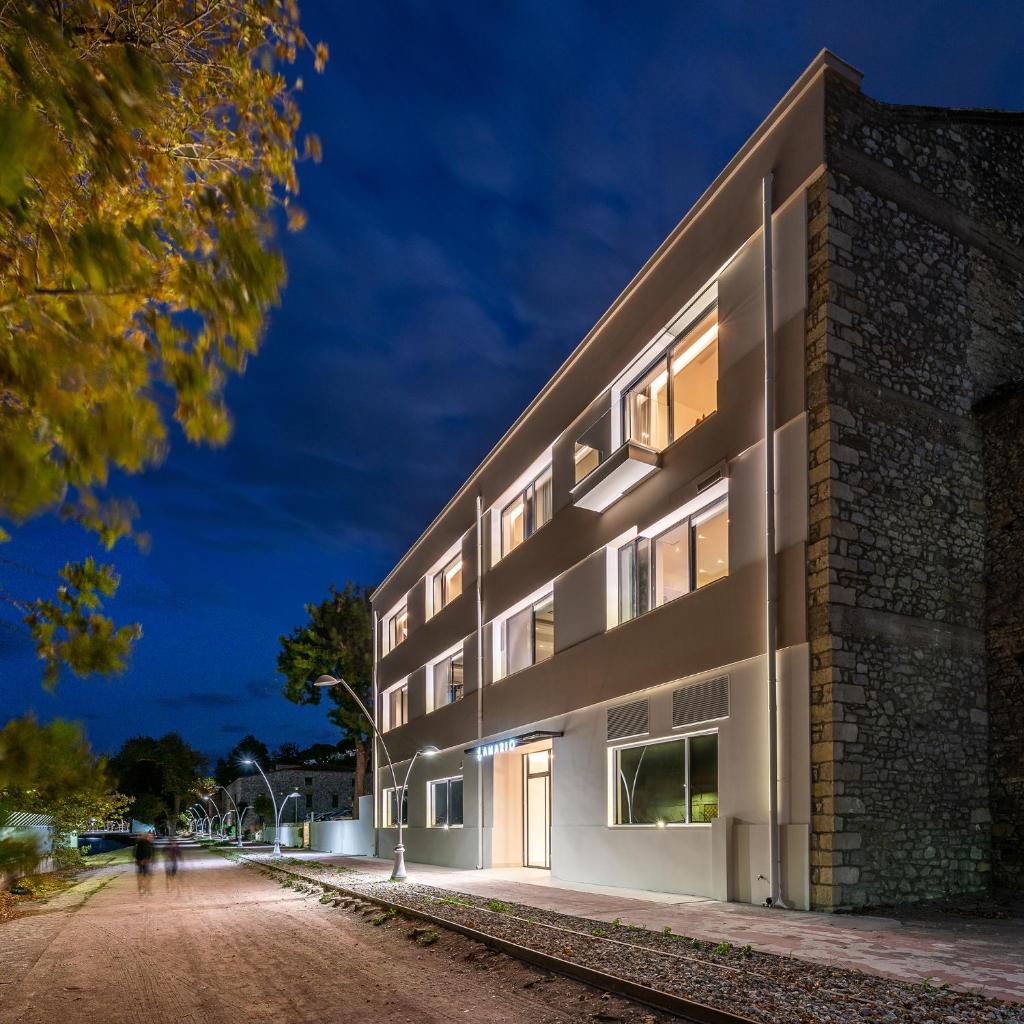 Amario Suites Hotel (Aigio)