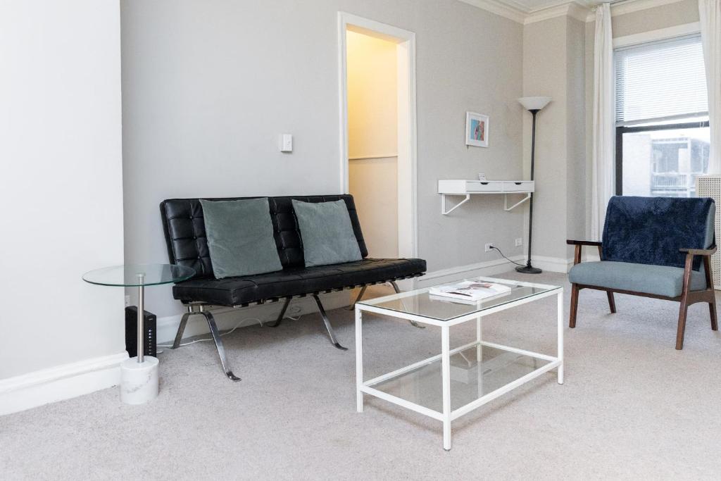 Historic HP 1BR with Fast Transit to UChicago & DT by Zencity