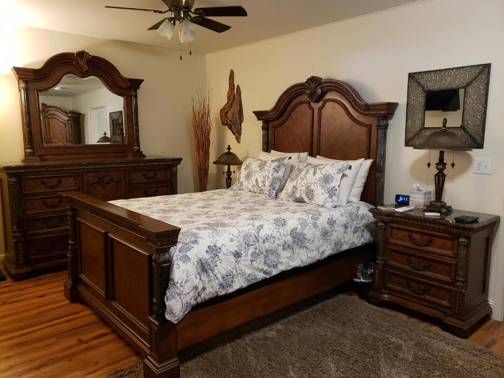 Yosemite Foothill Retreat (Coarsegold)