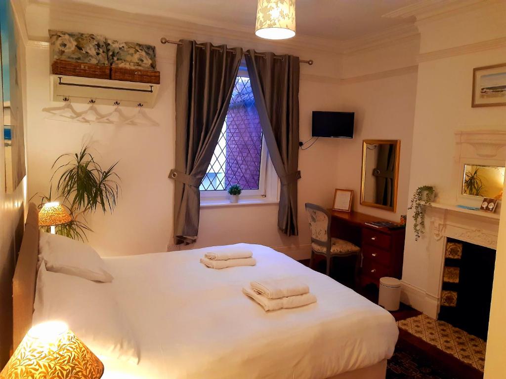 Sandsides Guest House (Whitley Bay)