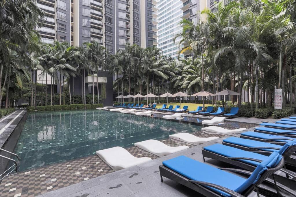Large 3-Bedroom Modern Resort Style KLCC Apartment
