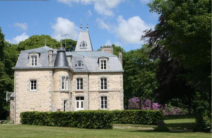 Au Château (La Lucerne-dʼOutremer)
