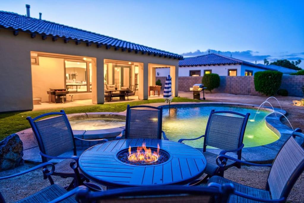 Luxury Resort Style Living w Pool & Jacuzzi (Indio)