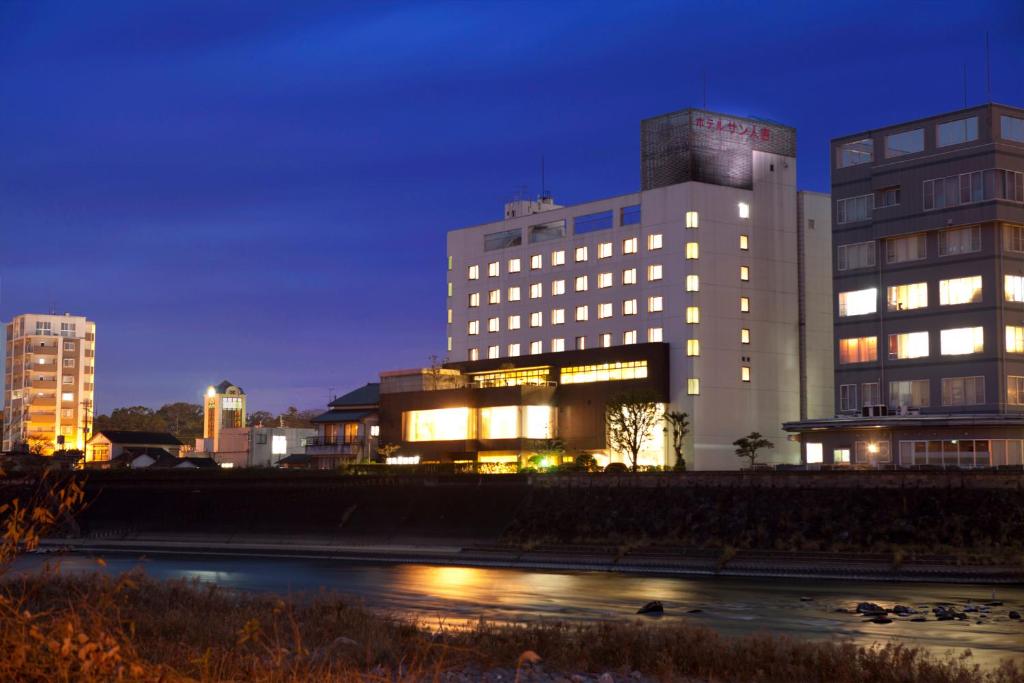 Hotel Sun Hitoyoshi (Hitoyoshi)