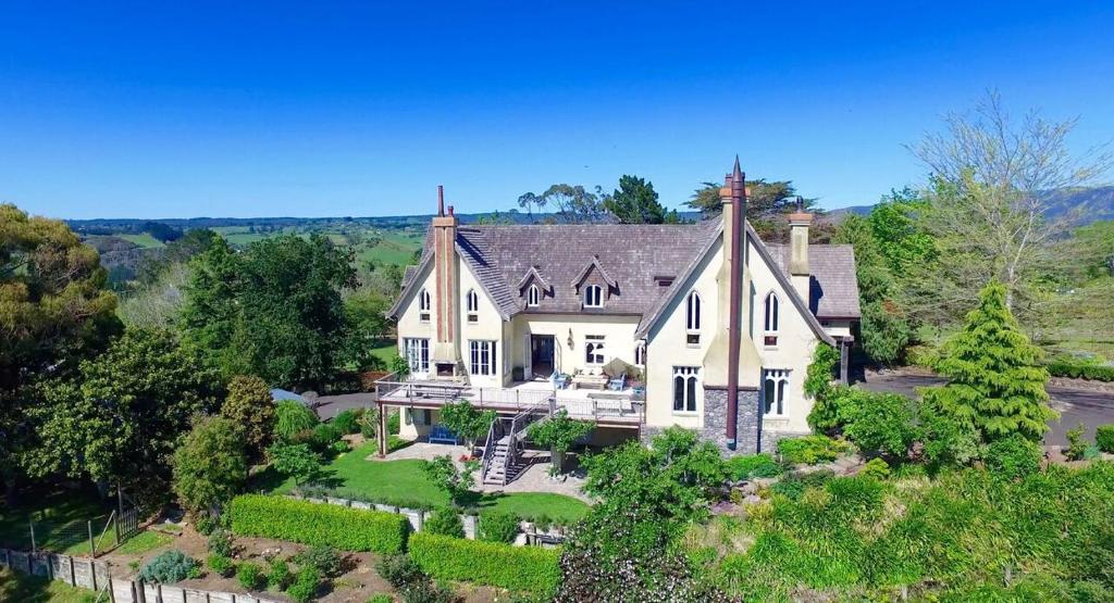 The French Country House (Omokoroa Beach)