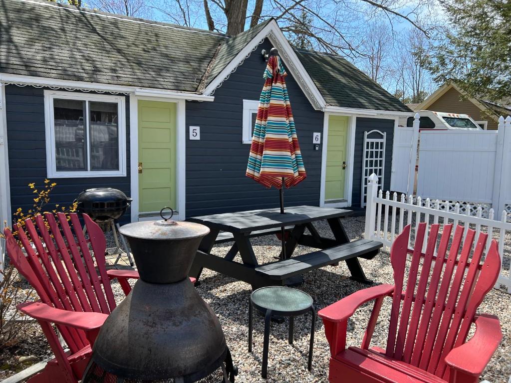 Cottage 5-6 - 2 Bedroom and 2 Bathroom with Loft (Wolfeboro)