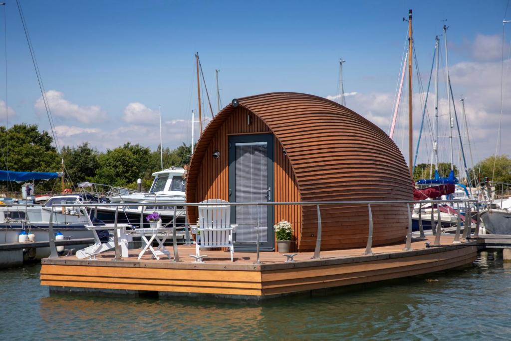 Samphire Ark 900 Boat (Emsworth)