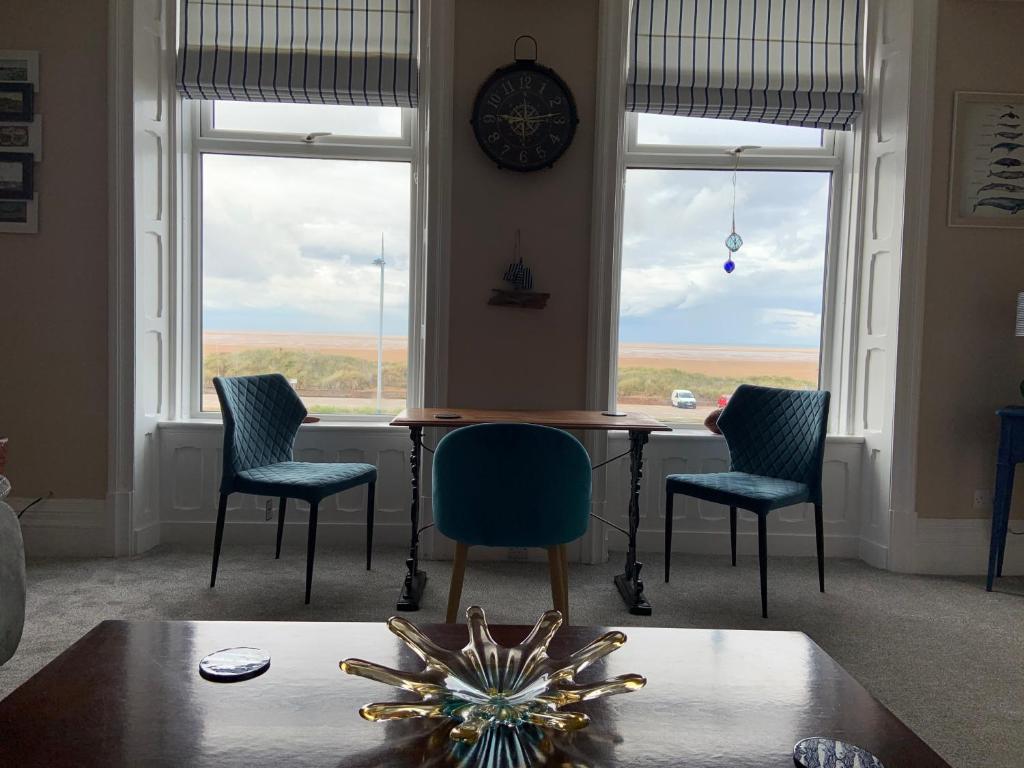 Beach View - SEA VIEWS