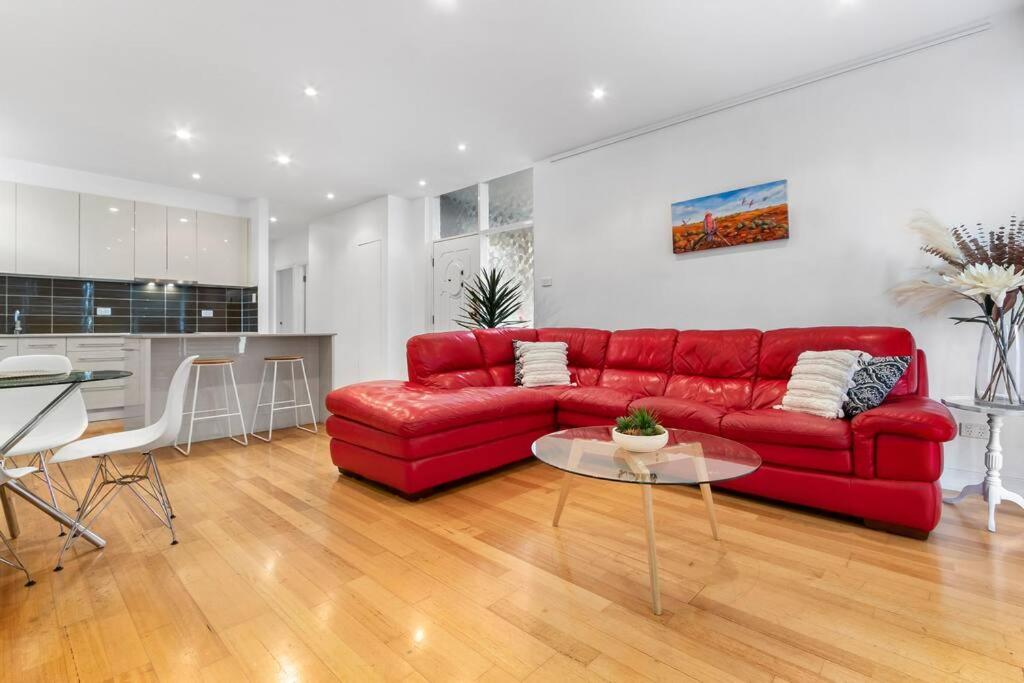 Tranquil apartment in the city
