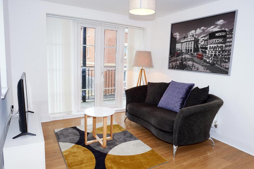 Two Bed - Close to North Station and Hospital