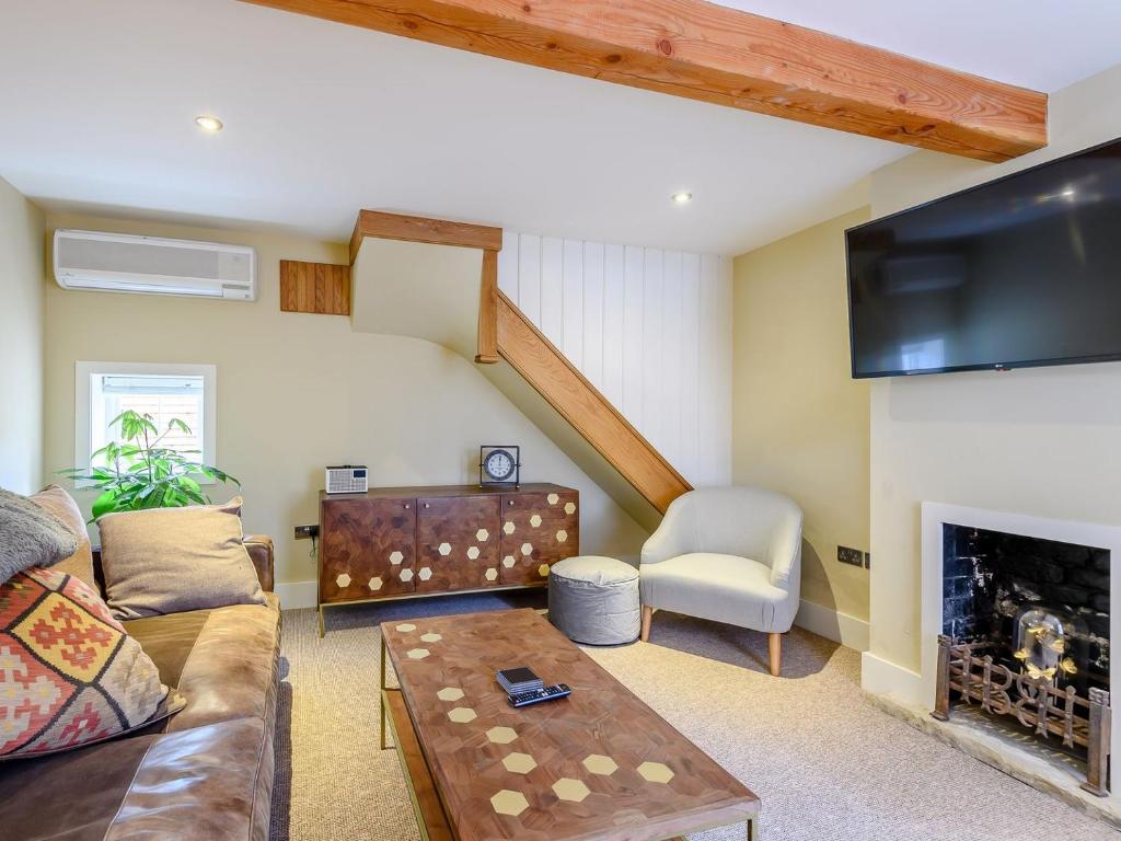 Greyhound Cottage