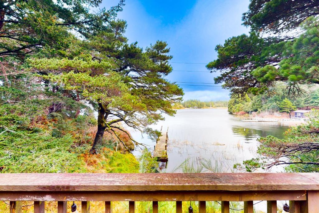 Lizzy's Landing (Port Orford)