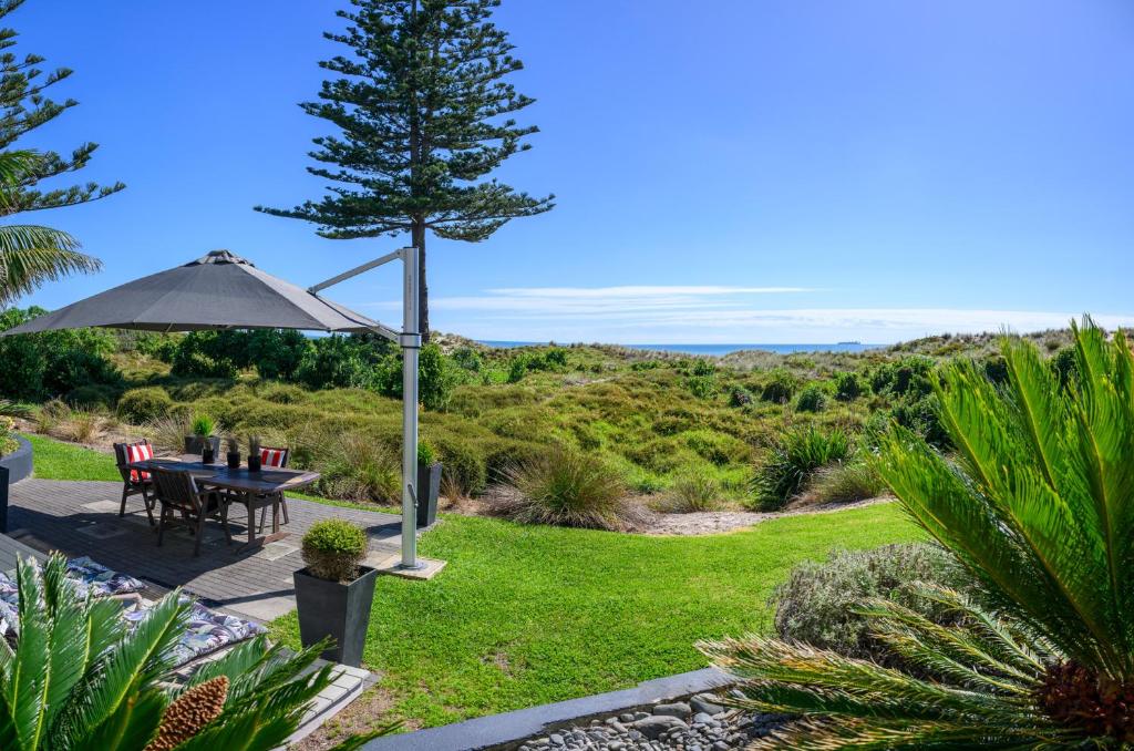 Absolute Beach (Mount Maunganui)