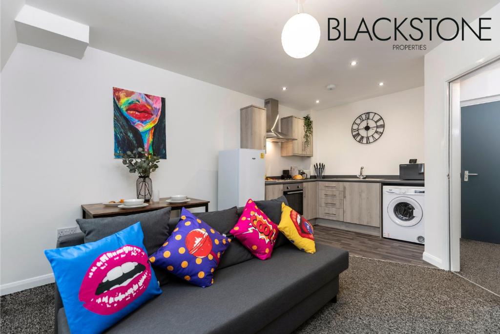 Quincy 12 - One Bedroom Apartment plus Sofa Bed by Blackstone