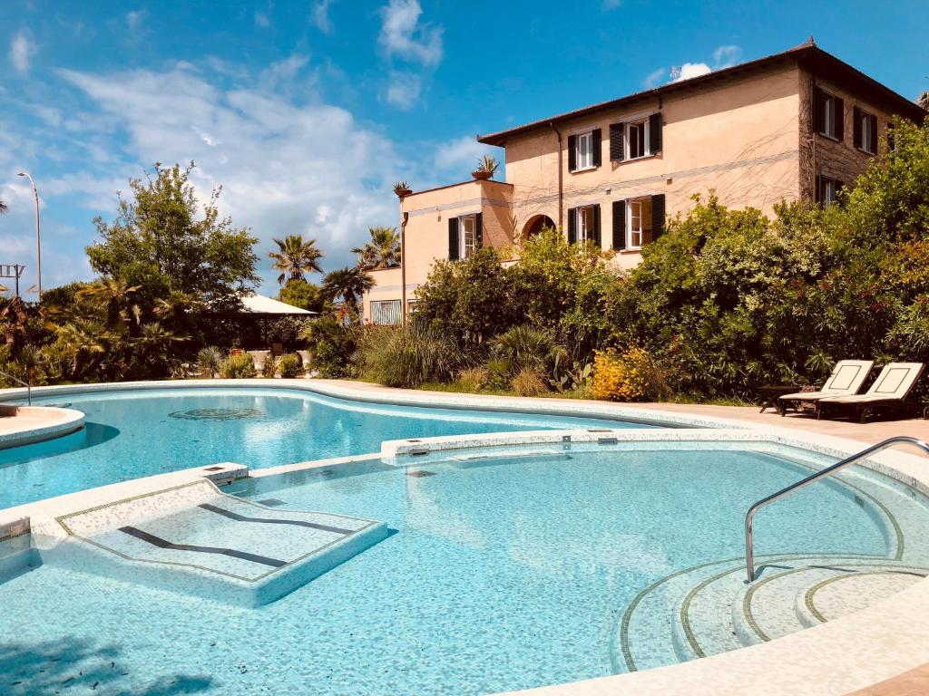 Hotel Villa Maremonti (Marina di Massa)