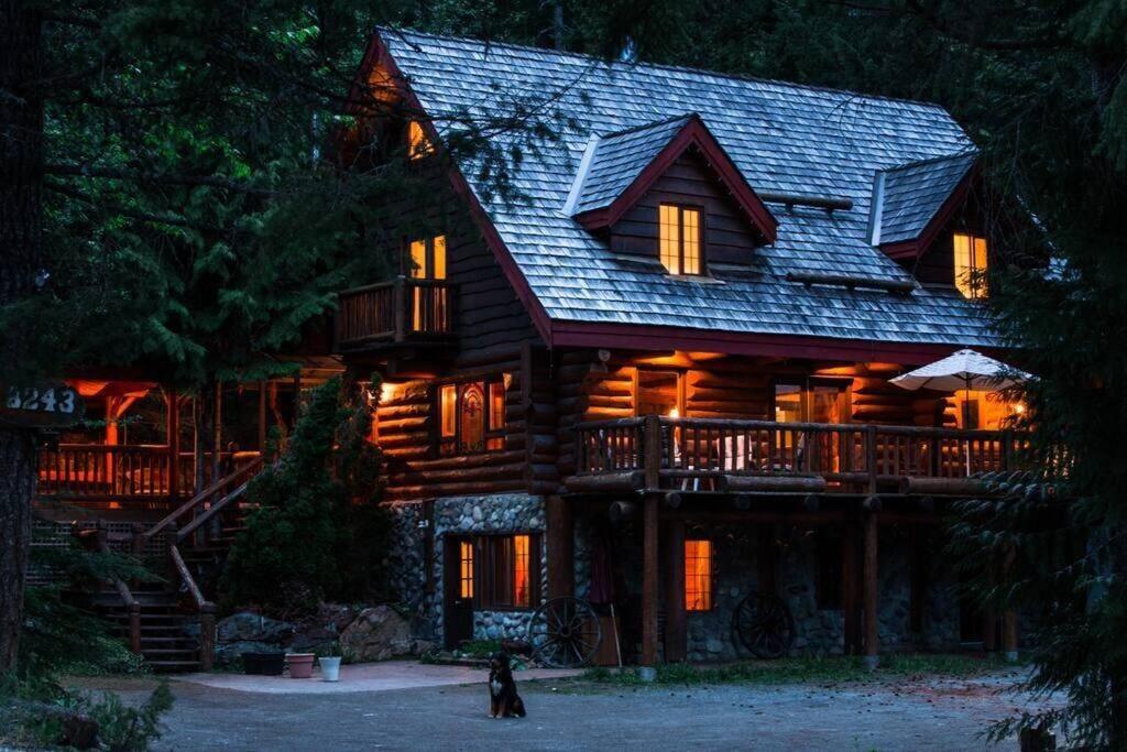 Sitka Alpine Log Cabin
