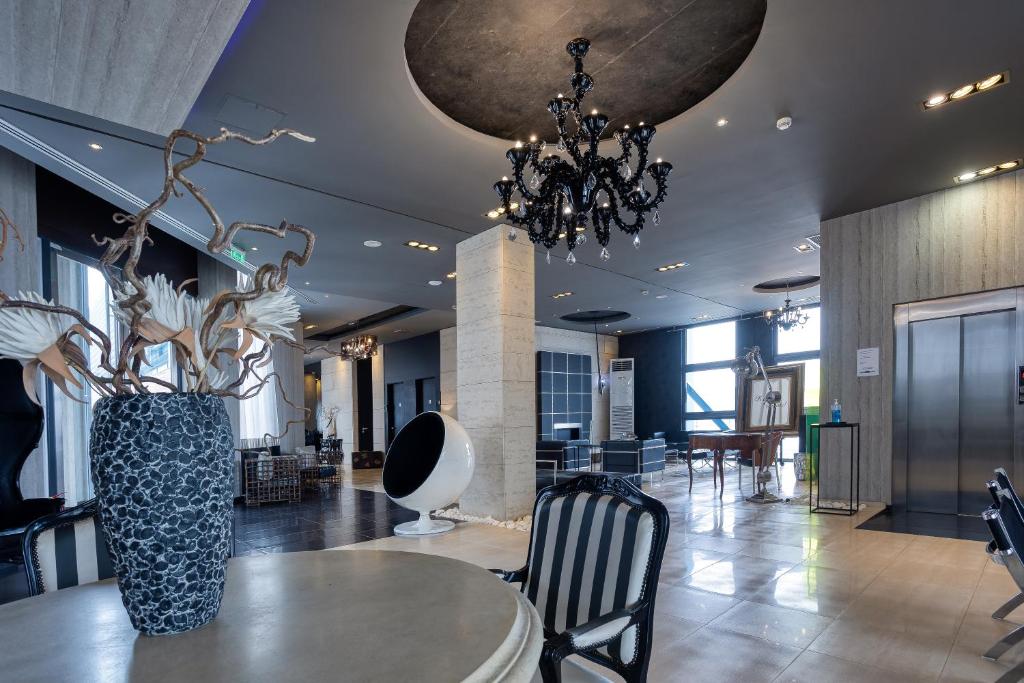 Gallery Art Hotel (Tríkala)