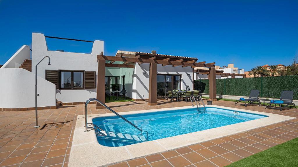 Lightbooking El Molino piscina privada climatizada