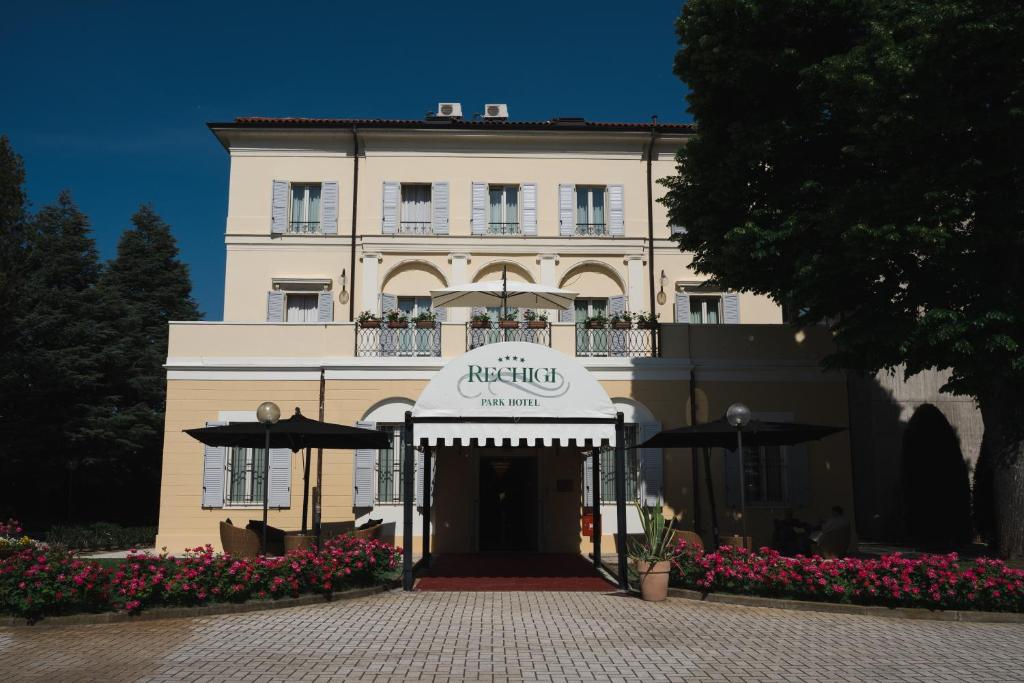 Rechigi Park Hotel