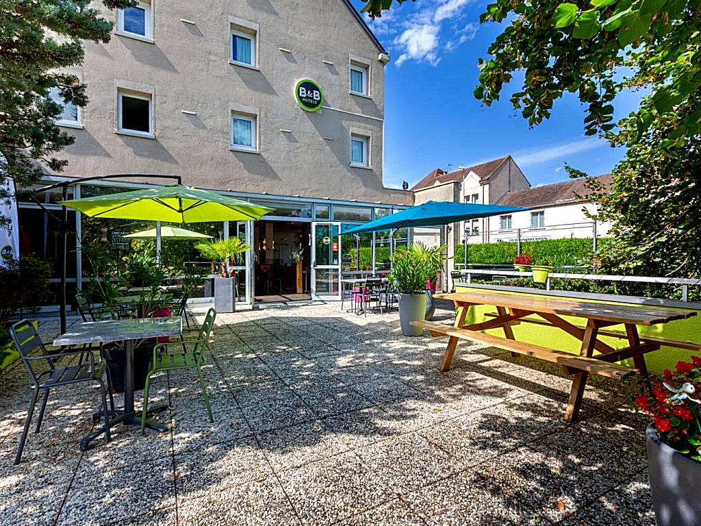 B&B HOTEL Chartres Centre Cathédrale