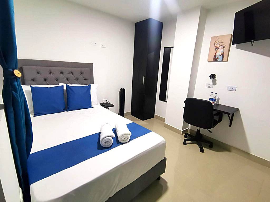 ANDALIVING CAMPO VALDÉS Hospedaje