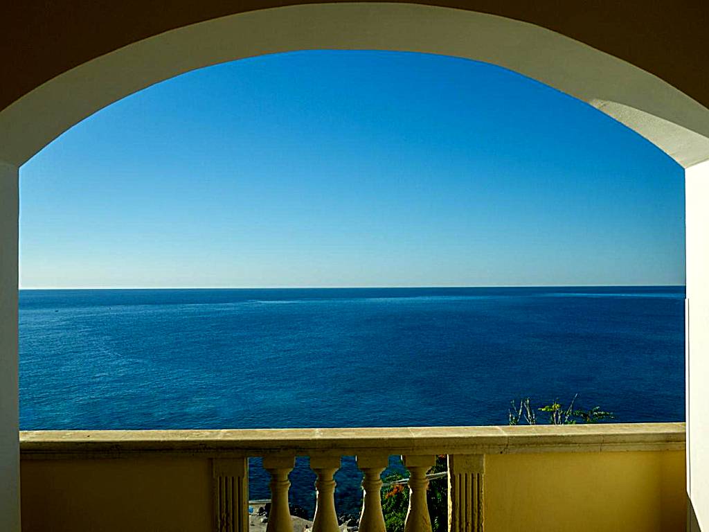B&B The Sun 'tis