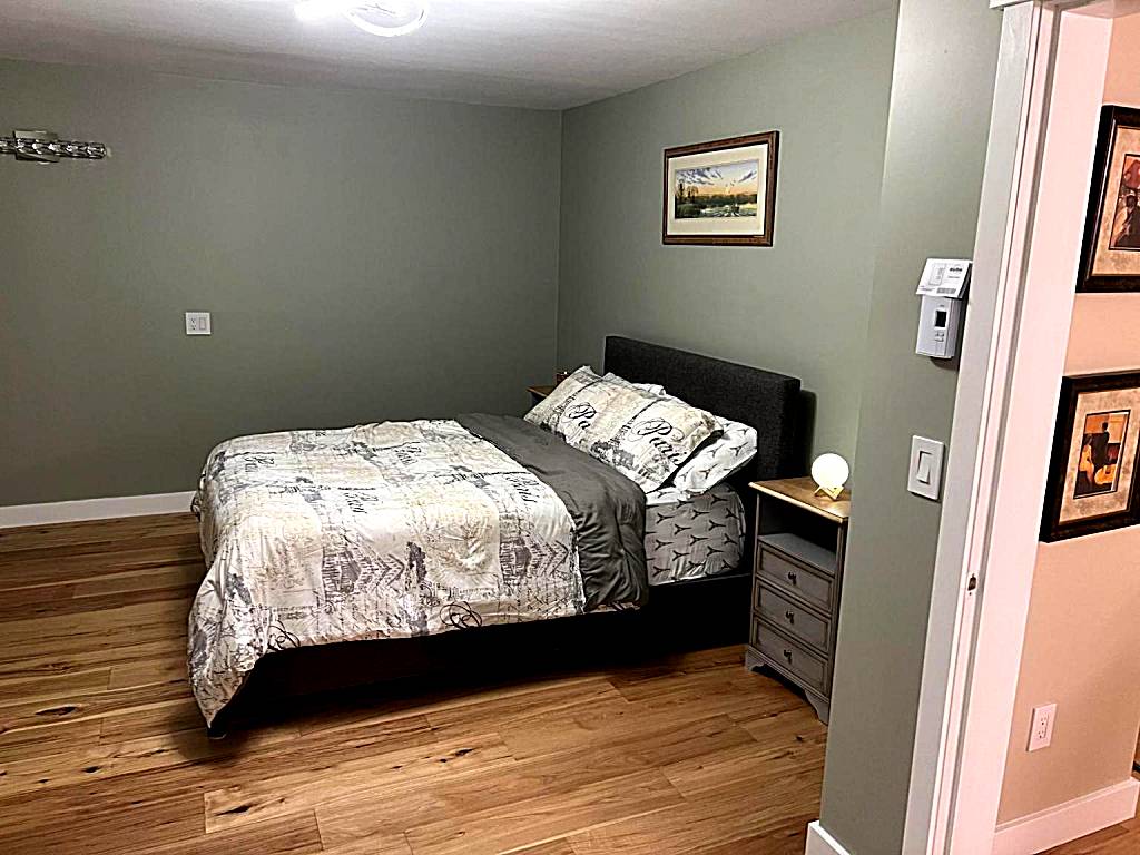 Oceanside Manor