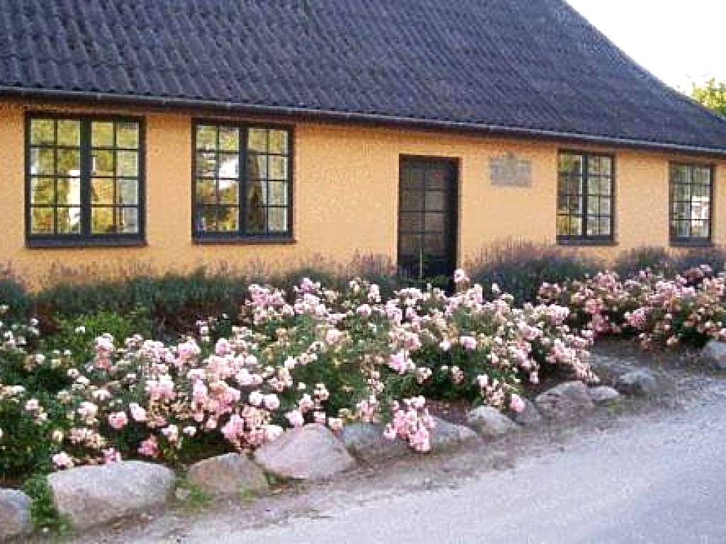 Dyrlev Bed & Breakfast (Præstø)