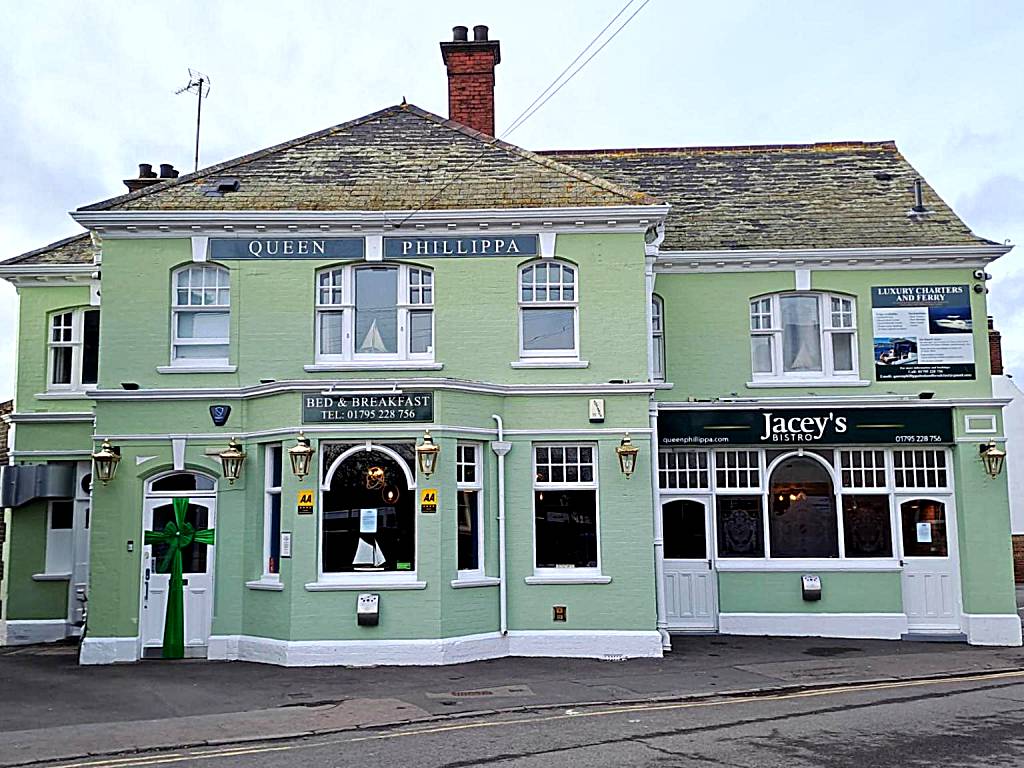 Queen Phillippa (Queenborough)