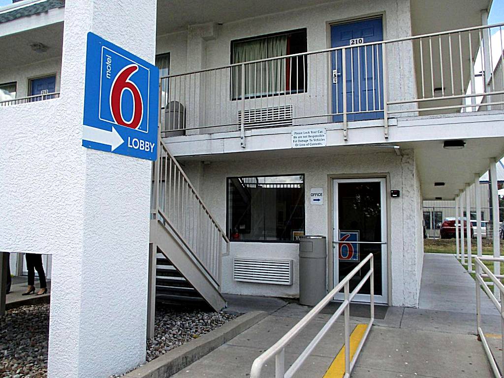 Motel 6-Austin