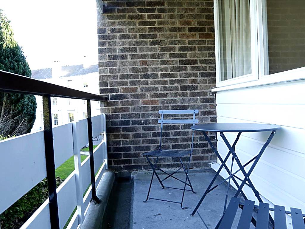 New Bath Hotel & Spa: Double Room with Balcony - single occupancy (Matlock)