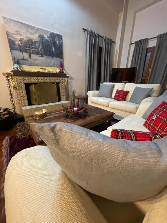 Parnassos Snow Hill Chalet