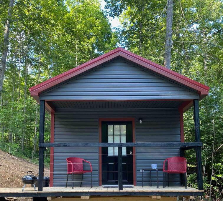 Lovely Tiny Cabin in the Heart of Red River Gorge!