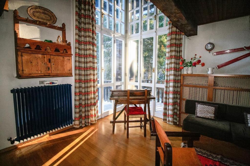 Tuckett Lodge - A large flat for families and groups of friends