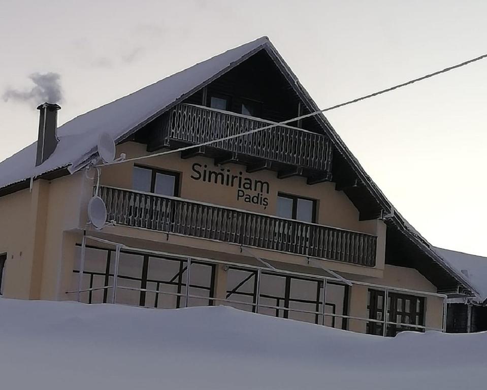 Simiriam Apuseni, Padis