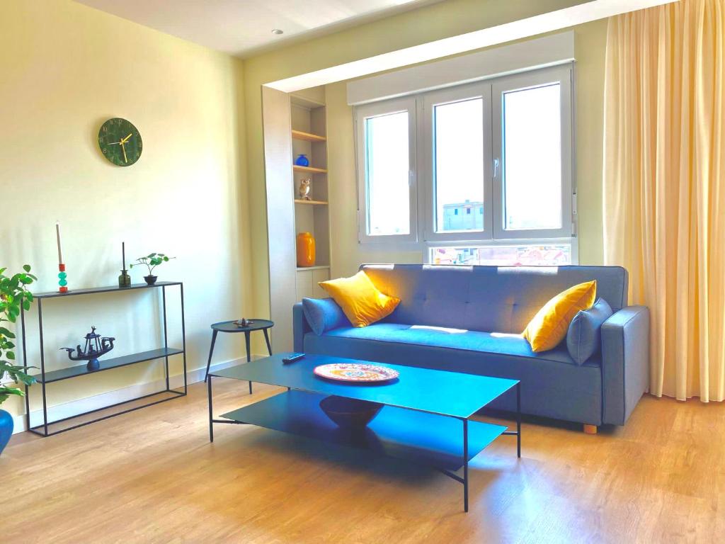 SUITE PLAYA GIJON CENTRO, apartamento nuevo, 5 huéspedes