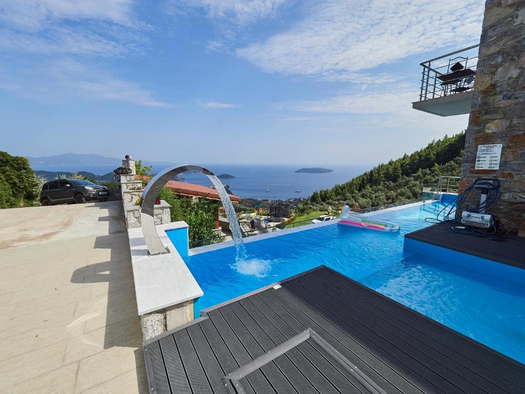 Sky Sea Resort & Villas