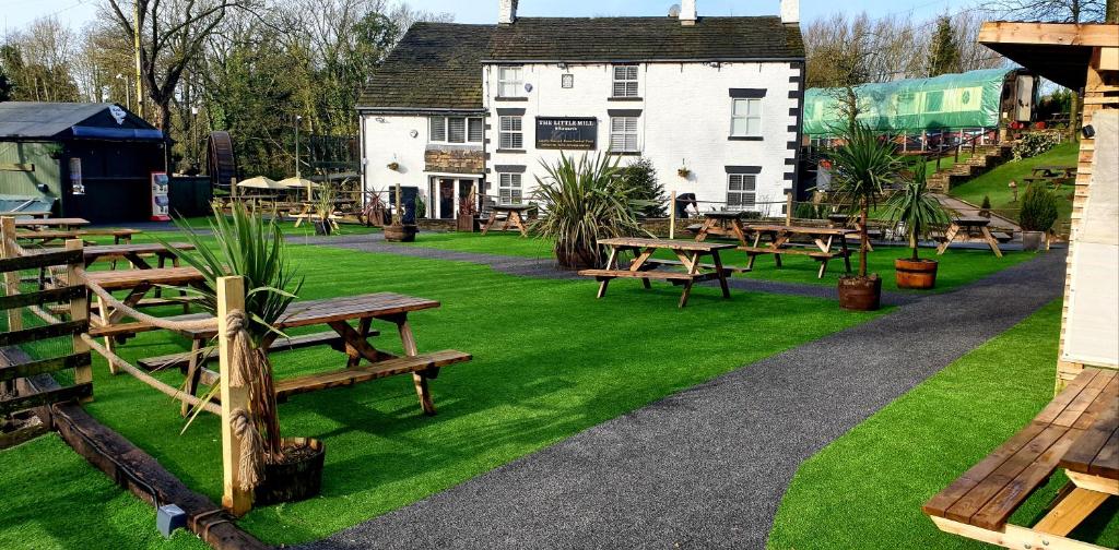 The Little Mill Inn