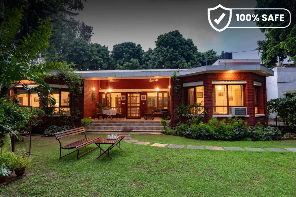 SaffronStays Doon Garden Villa - near Doon School and Mall Road - All clear roads