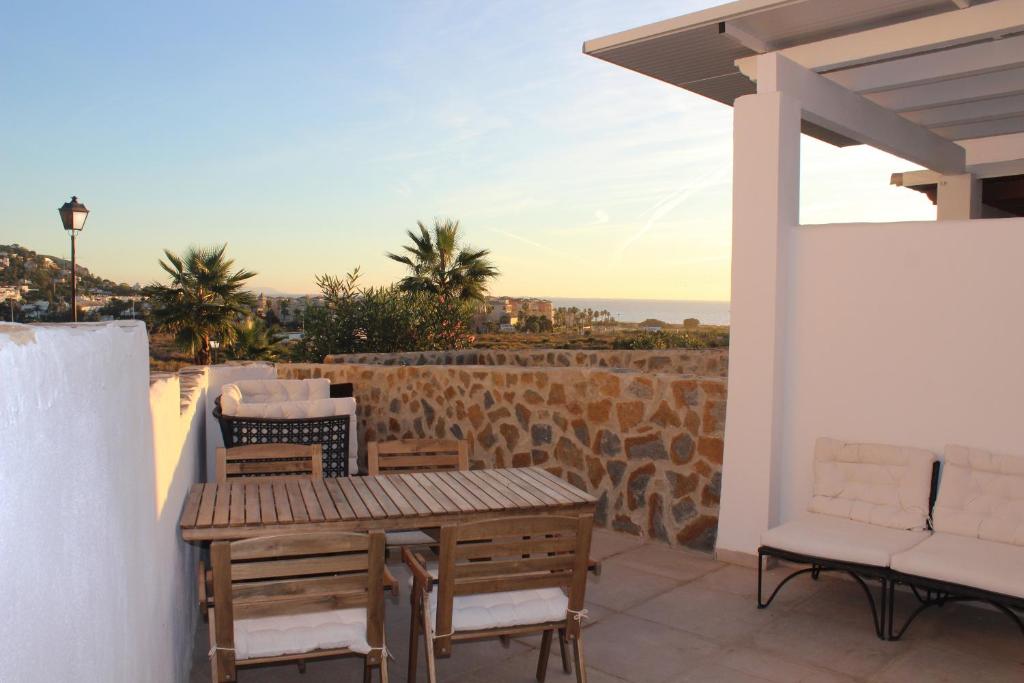CASA ROMPEOLAS Atlanterra