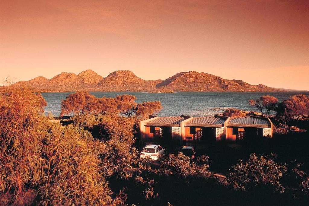 Edge of the Bay Resort