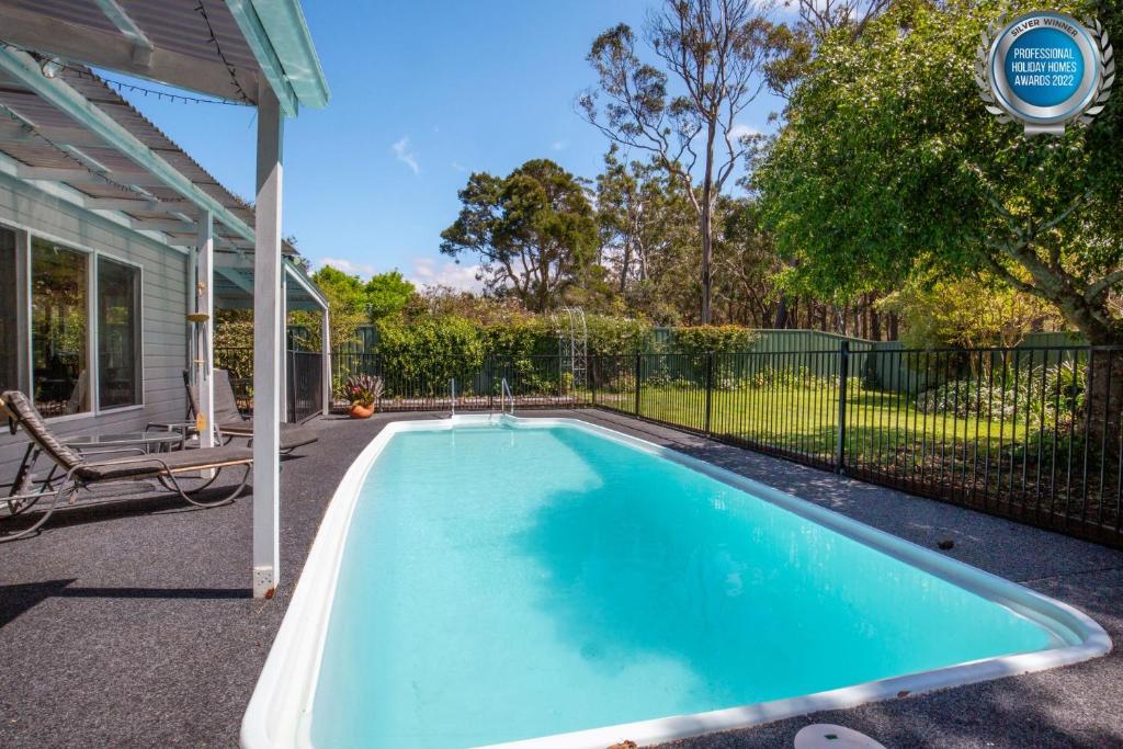 Grey Gables Pet Friendly with Swimming Pool and Spa
