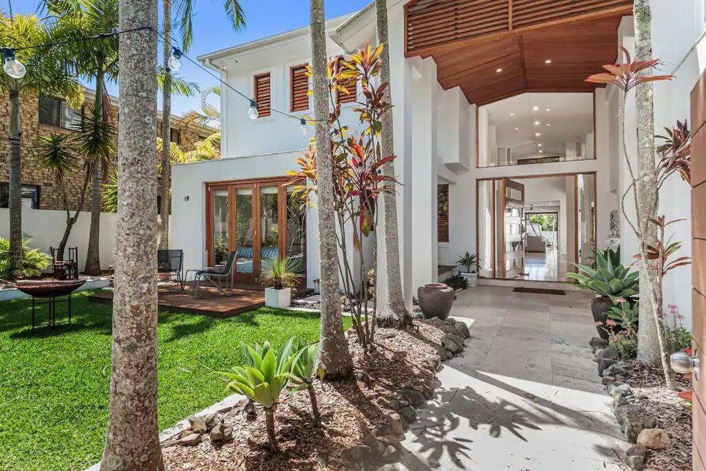 Luxurious, Tropical Haven, Mooloolaba- Moonda5
