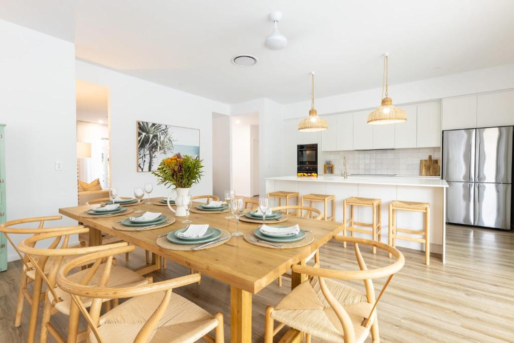 Tranquil Whitehaven Retreat in Mooloolaba