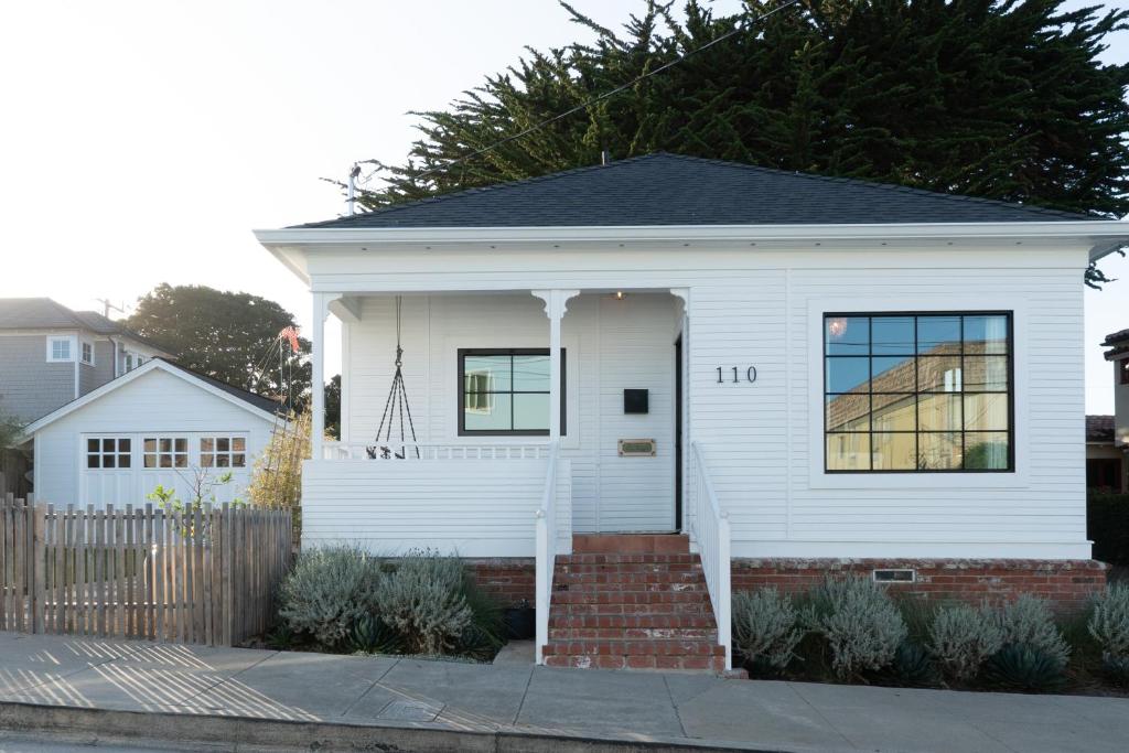 3917 Casa Blanca home