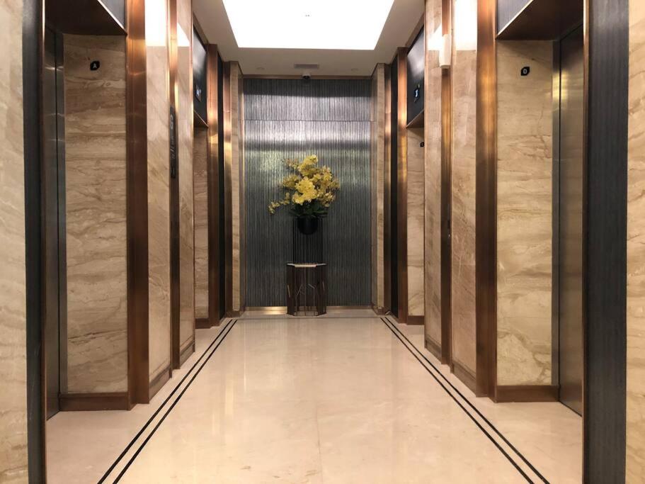Elegant Studio Unit in Auslesen Tower